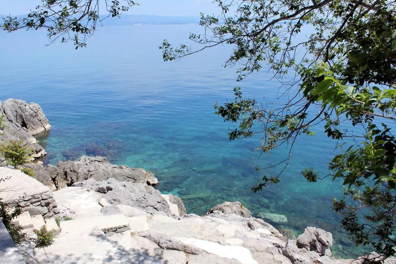 Apartments By The Sea Medveja, Opatija - 7722 Lovran