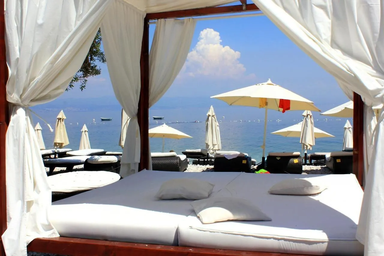 Apartments By The Sea Medveja, Opatija - 7722 Lovran 0*,