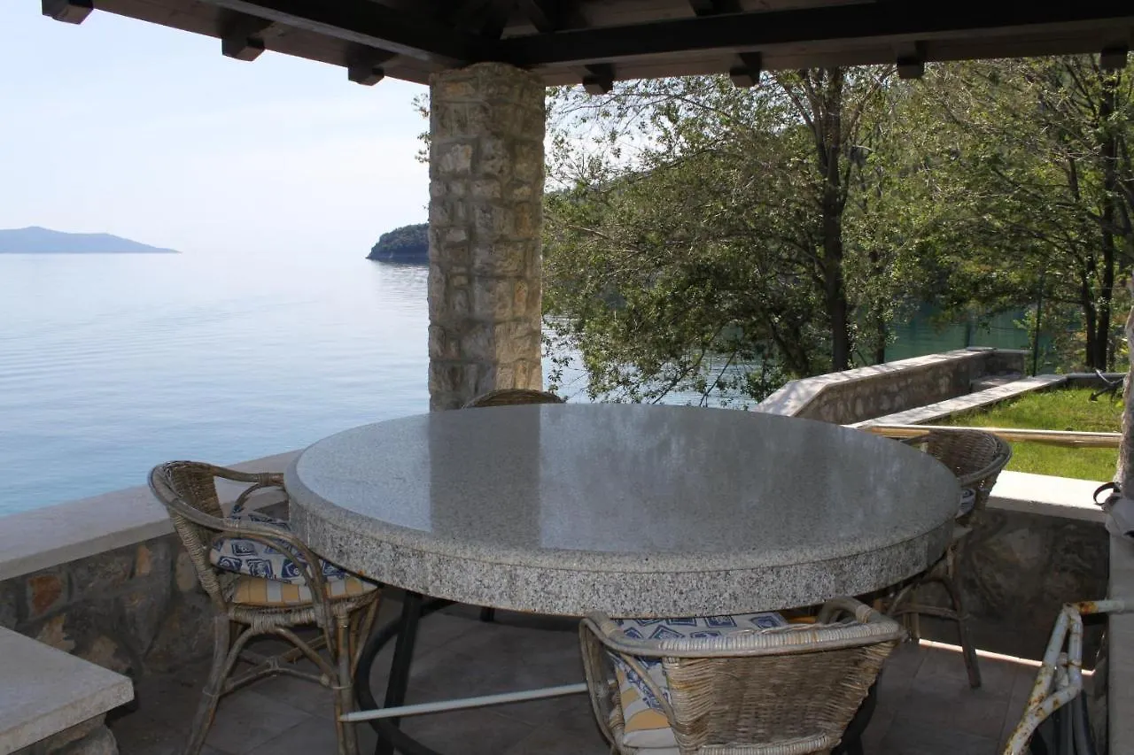 Apartments By The Sea Medveja, Opatija - 7722 Lovran